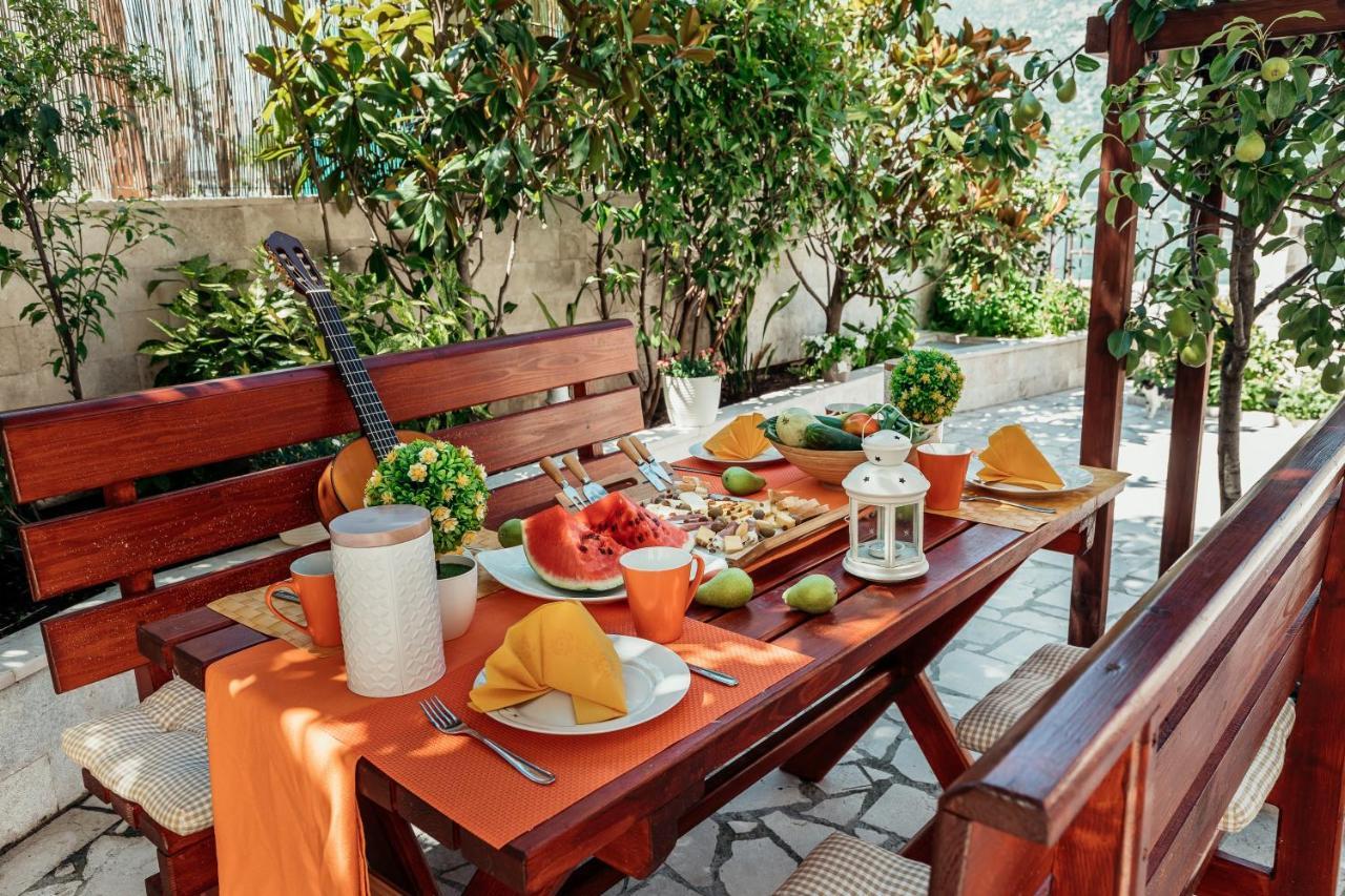 Apartments Cosovic Kotor Luaran gambar