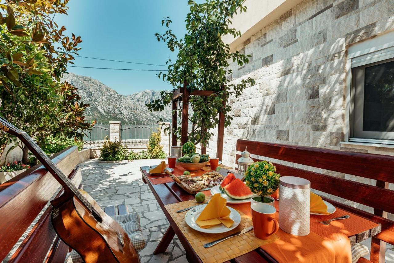 Apartments Cosovic Kotor Luaran gambar