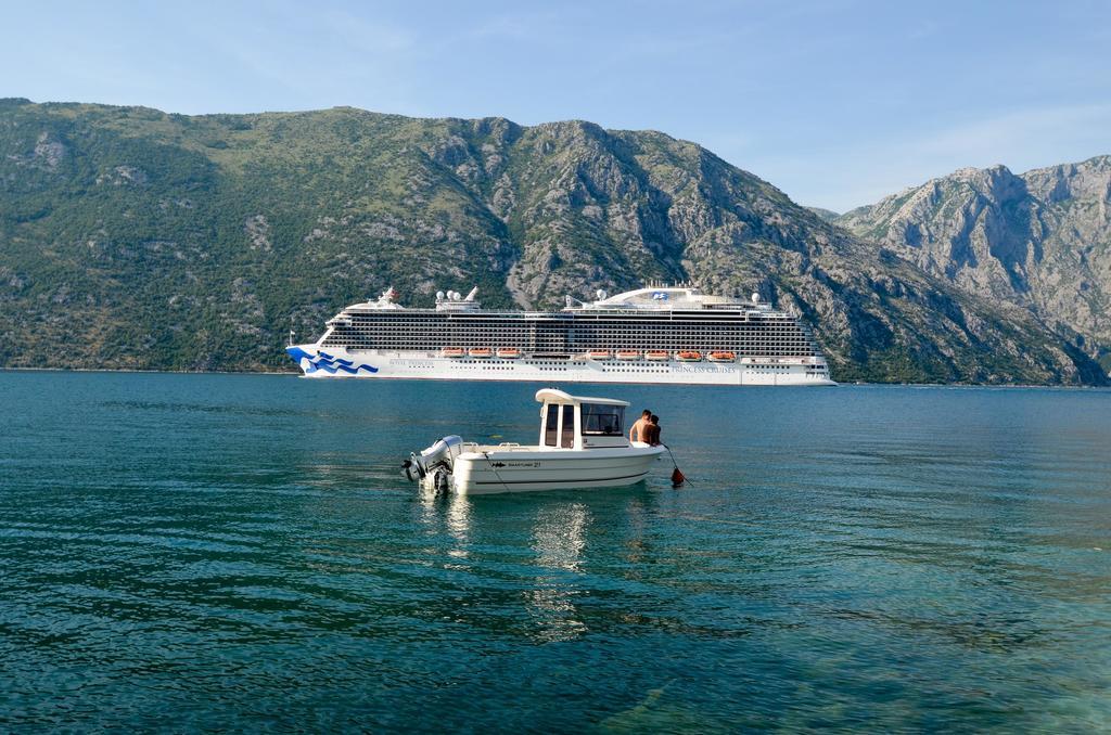 Apartments Cosovic Kotor Luaran gambar