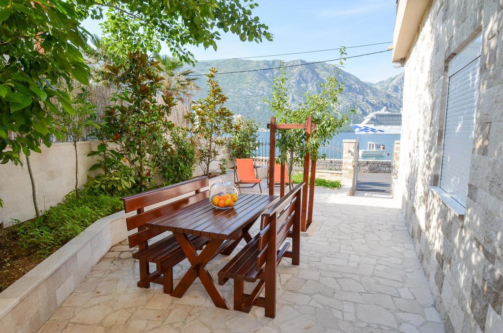 Apartments Cosovic Kotor Luaran gambar