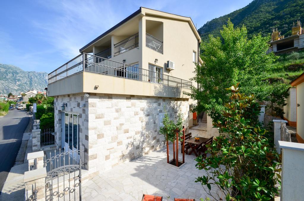 Apartments Cosovic Kotor Luaran gambar